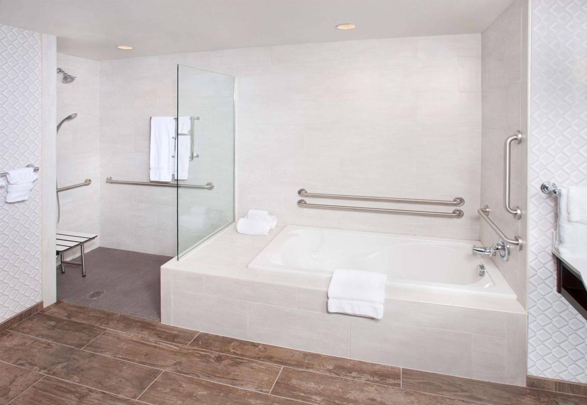 Hilton Garden Inn Burbank Los Angeles Buitenkant foto